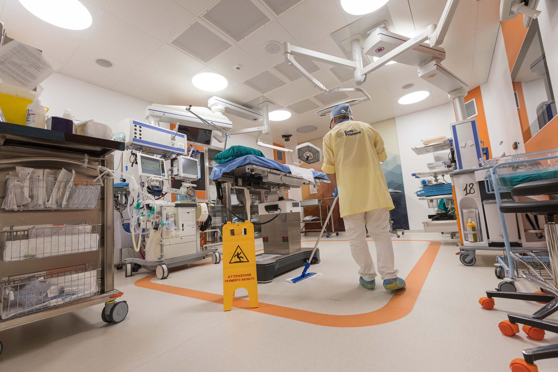 servizio di pulizie sanitarie in outsourcing